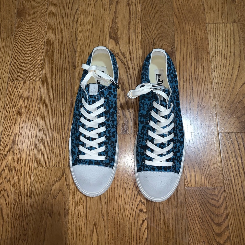 JOHN VARVATOS Sneakers Retail: $168